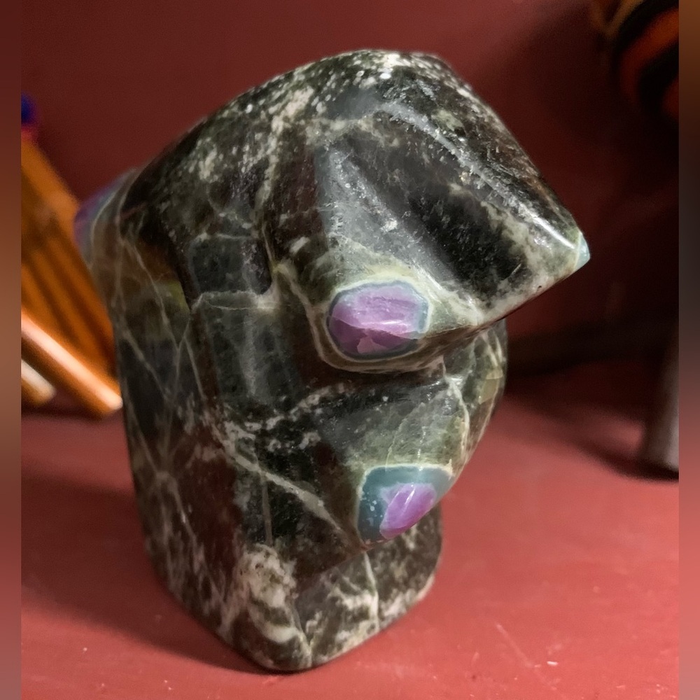 Ruby in Zolite - Picture 5 of 8